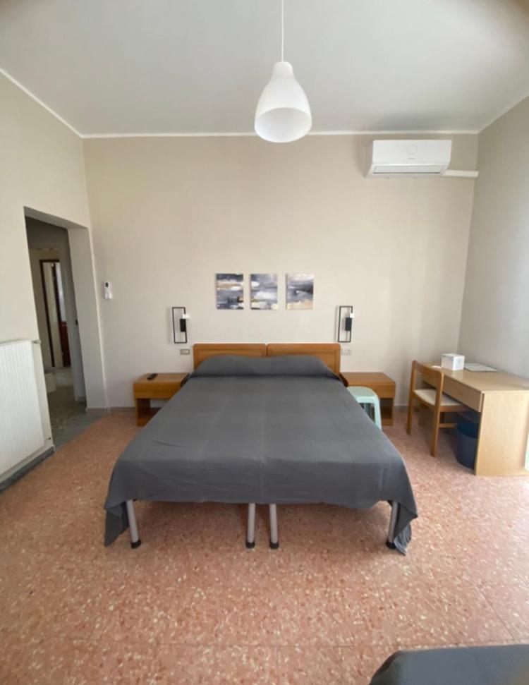 Hotel Sole Марина-ді-Масса Екстер'єр фото